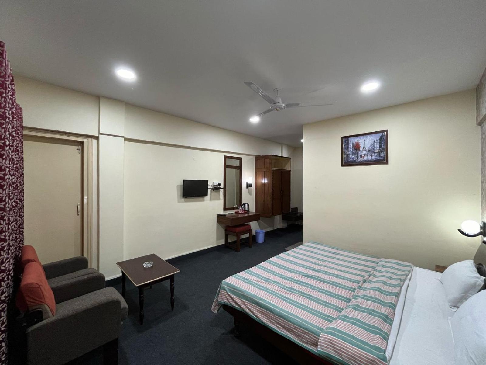 Gautam Hotel Βαρανάσι Εξωτερικό φωτογραφία