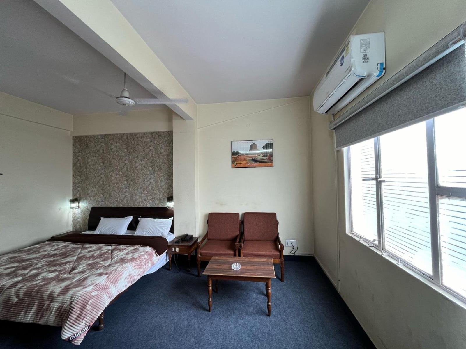 Gautam Hotel Βαρανάσι Εξωτερικό φωτογραφία