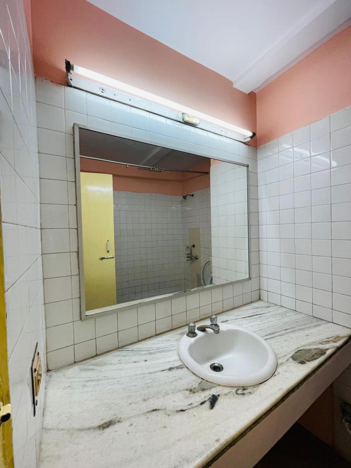 Gautam Hotel Βαρανάσι Εξωτερικό φωτογραφία