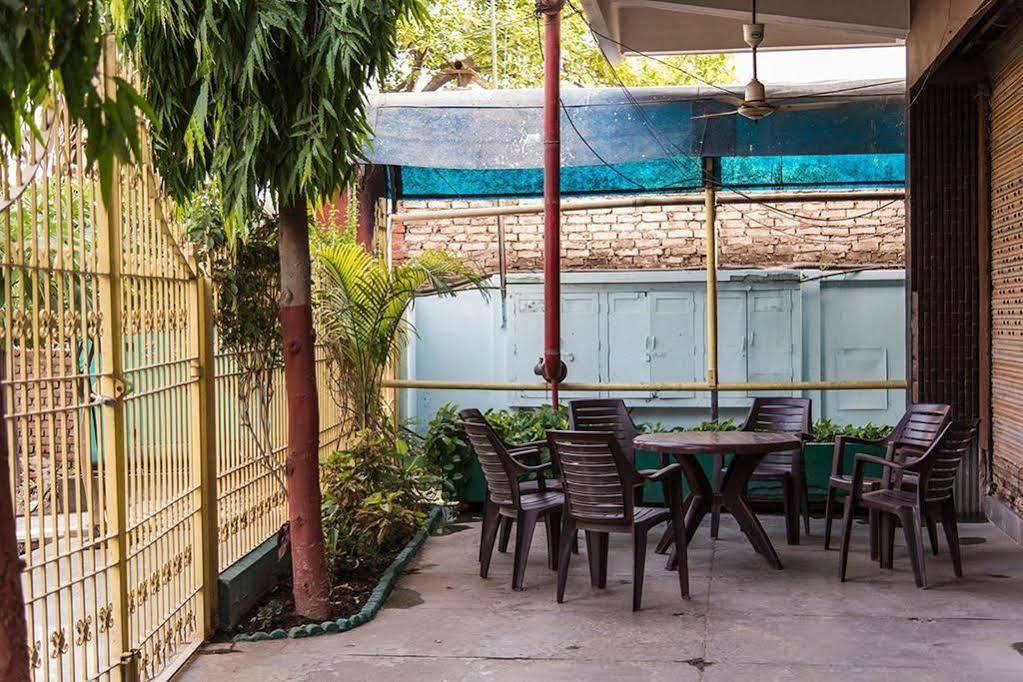 Gautam Hotel Βαρανάσι Εξωτερικό φωτογραφία